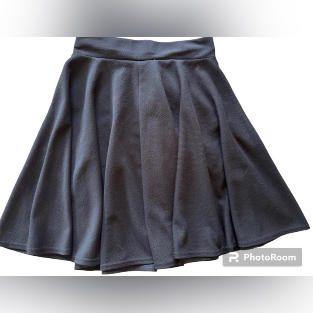 Girl's Stretchy Mini Skater Skirt - Size S - Black - Urban Coco